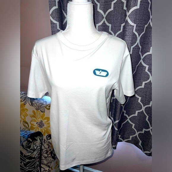 Louis Vuitton new with tags t-shirt. - Picture 1 of 5